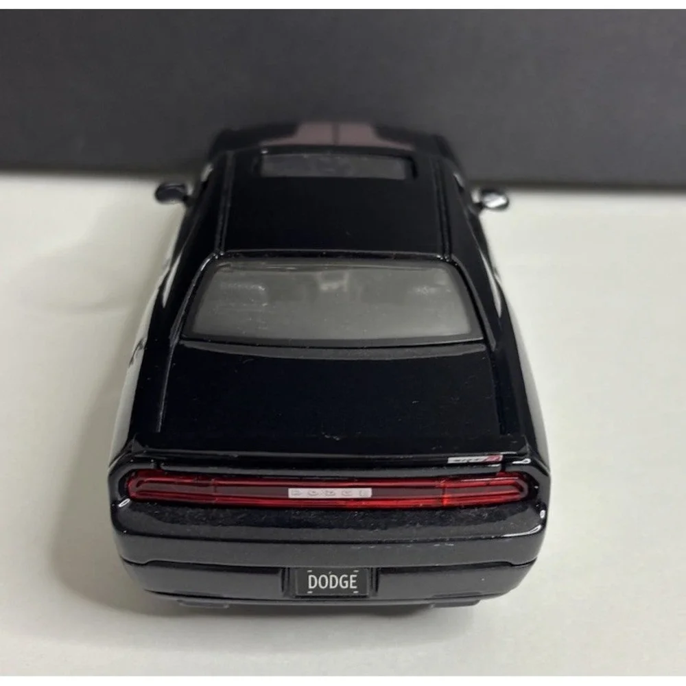 Maisto Dodge 2008 Challenger SRT8 Car Black Brown Diecast 1:24 No Box